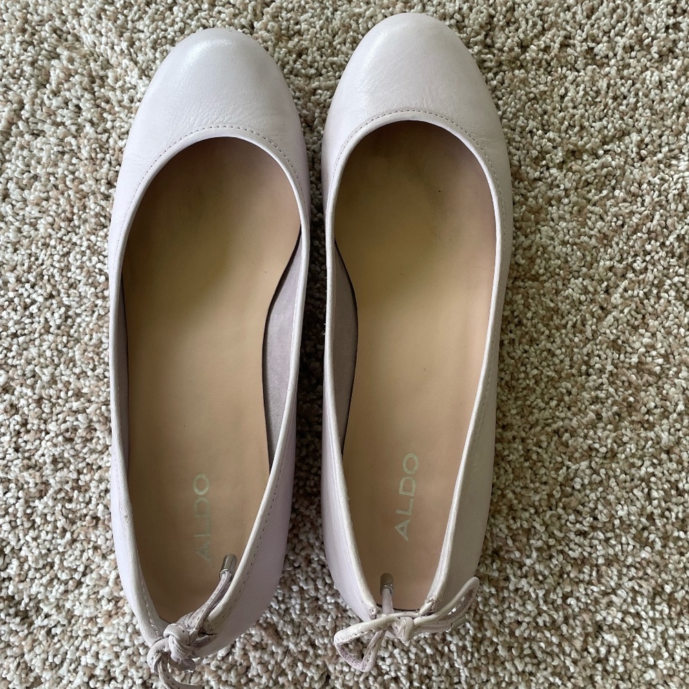 Aldo flats size 8